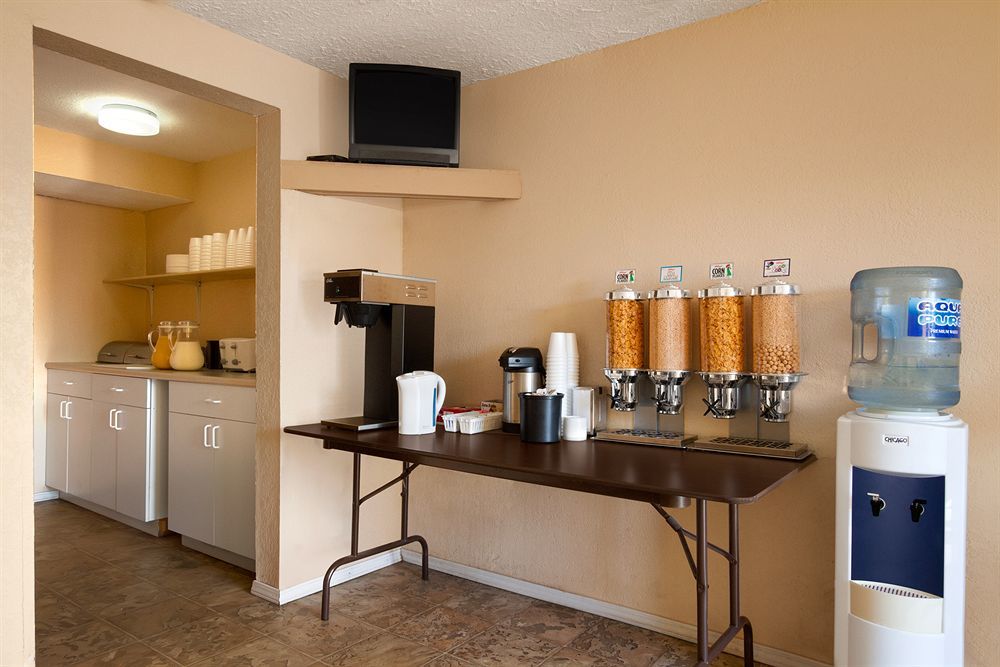 Knights Inn Kamloops Exterior foto
